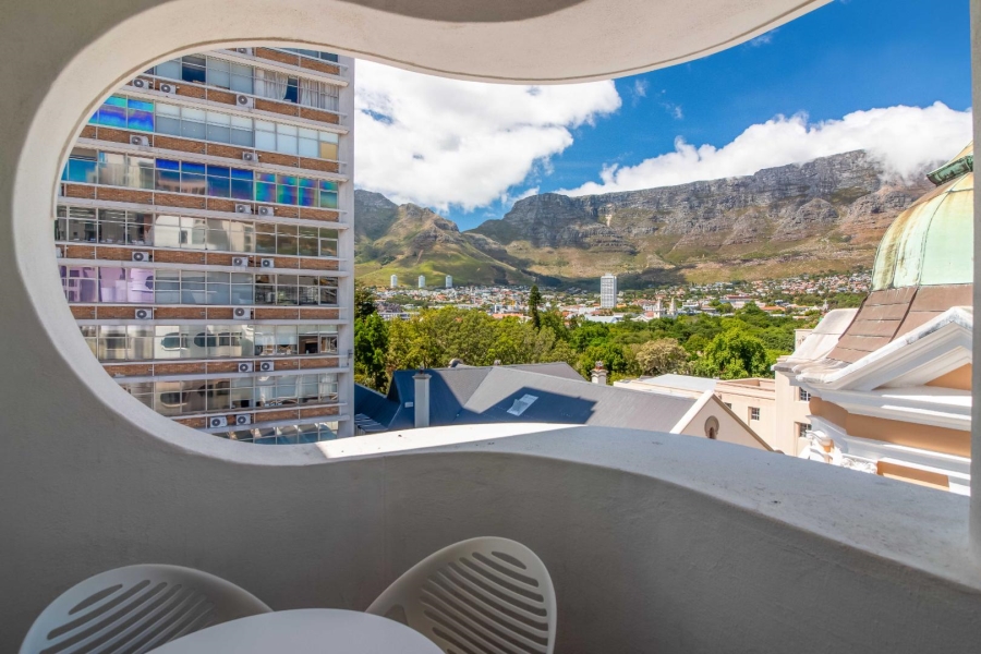 2 Bedroom Property for Sale in Cape Town City Centre Western Cape